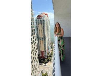 Amazing Location, at the heart of the Brickell Financial