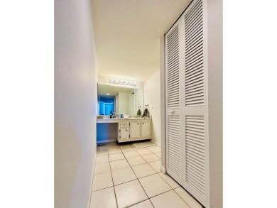 Luxury Building 2-Bedroom, 2-Bath Unit in Highly Sought-After