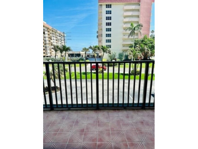 Luxury Building 2-Bedroom, 2-Bath Unit in Highly Sought-After