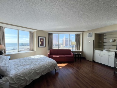 This extra large deluxe corner studio at Atlantic Palace offers