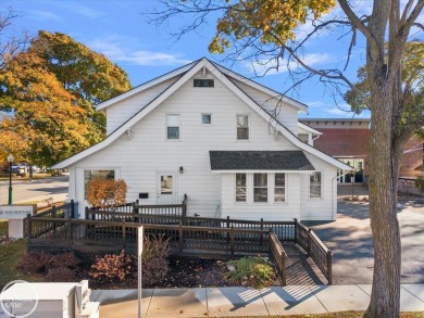 Great small business office/retail space plus 1 bedroom