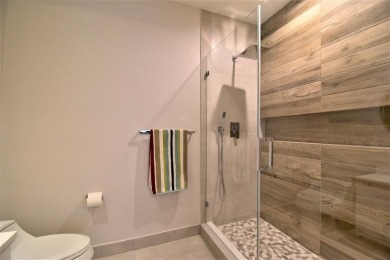 Remodeled in a exclusive design. unfurnished. This property is