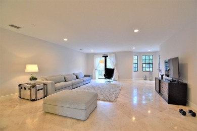 Remodeled in a exclusive design. unfurnished. This property is