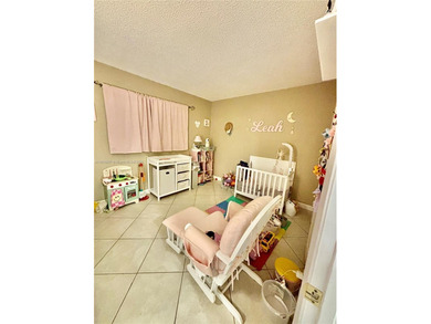 NICE APARTMENT FOR FIRST TIME BUYER  2/2 SCREENED IN PRIVATE