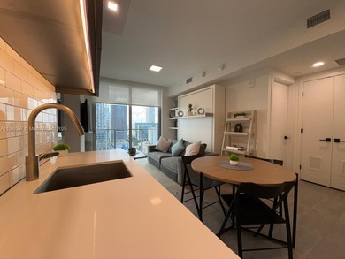 INVESTORS!! Excellent immediate cash-flow opportunity. Beautiful