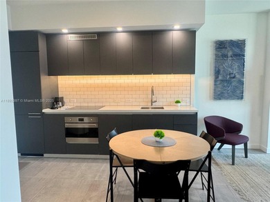 INVESTORS!! Excellent immediate cash-flow opportunity. Beautiful