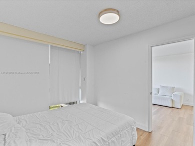 Views on views. This 16th-floor Coronado beauty puts Aventura at