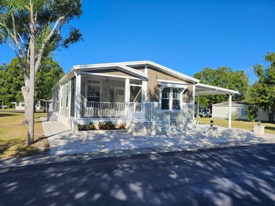 55+/3BD2BA/1404SQ/LIKE NEW/OCCUPIED LESS THAN 2 YRS./TURN KEY!