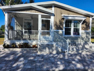 55+/3BD2BA/1404SQ/LIKE NEW/OCCUPIED LESS THAN 2 YRS./TURN KEY!