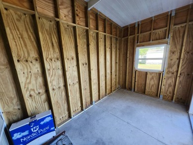 55+/3BD2BA/1404SQ/LIKE NEW/OCCUPIED LESS THAN 2 YRS./TURN KEY!