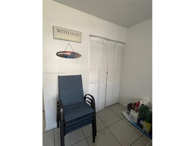 Spectacular property in the desirable neighborhood of