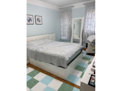 Spacious XL 1-Bedroom in the Heart of Brighton Beach

This