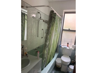 Spacious XL 1-Bedroom in the Heart of Brighton Beach

This