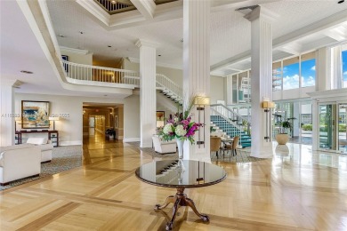 2BR/2BA at prestigious Point of Americas I is updated and