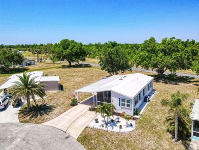 LOOKING FOR THAT PERFECT PLACE TO LIVE THE FLORIDA DREAM? THIS