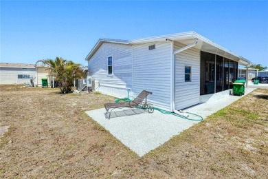 LOOKING FOR THAT PERFECT PLACE TO LIVE THE FLORIDA DREAM? THIS