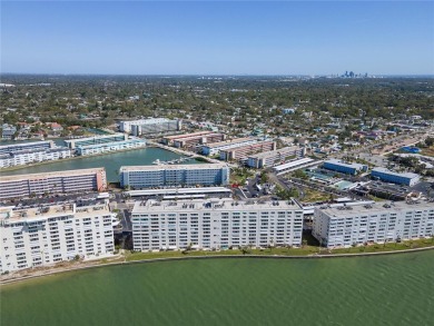 Located on the shores of the Gulf of Mexico, this 55+ community