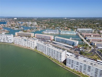 Located on the shores of the Gulf of Mexico, this 55+ community