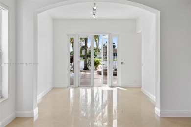 Beautiful and luxury living at its finest in this stunning