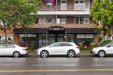 ABSOLUTELY GORGEOUS 1BED (JUNIOR 4) EASILY CAN BE CONVERTED TO