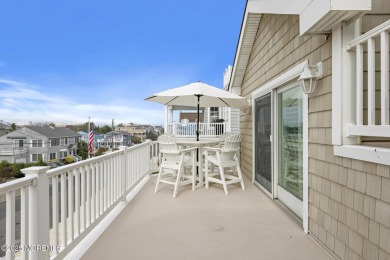 Beautiful Contemporary Custom Home - Just 3rd from the Beach!