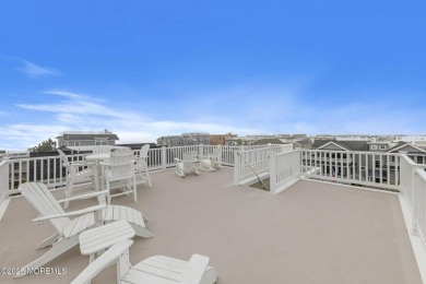 Beautiful Contemporary Custom Home - Just 3rd from the Beach!