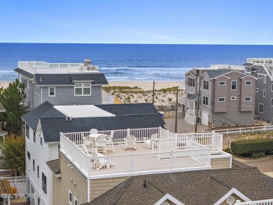 Beautiful Contemporary Custom Home - Just 3rd from the Beach!