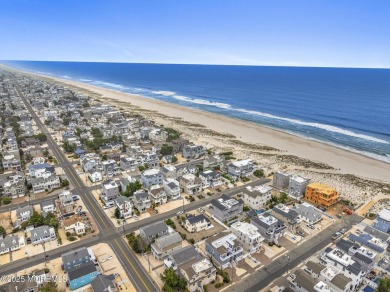 Beautiful Contemporary Custom Home - Just 3rd from the Beach!