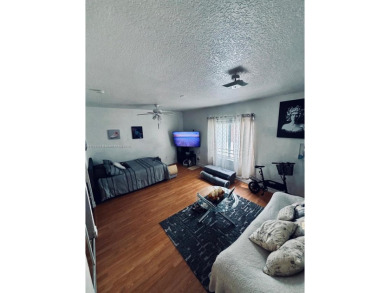 BEAUTIFUL ART DECO STUDIO LOCATED IN SOUTH BEACH MIAMI BEACH