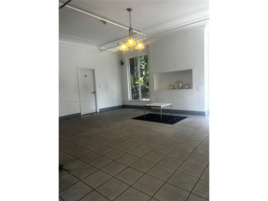 BEAUTIFUL ART DECO STUDIO LOCATED IN SOUTH BEACH MIAMI BEACH