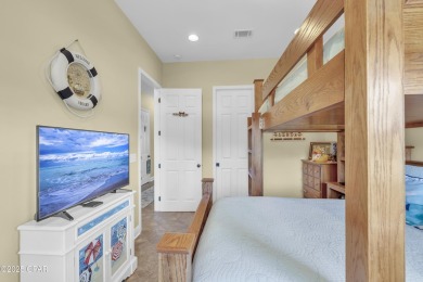 RARE WATERFRONT. LAGOON-MOUTH PROXIMITY. PRIVATE DOCK + LIFT