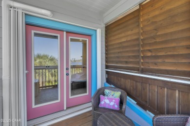 RARE WATERFRONT. LAGOON-MOUTH PROXIMITY. PRIVATE DOCK + LIFT