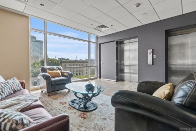 RIVERFRONT luxurious 2 bed/2 bath, 7th floor condo home in the