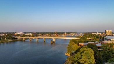 RIVERFRONT luxurious 2 bed/2 bath, 7th floor condo home in the