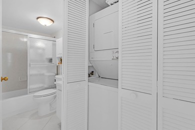 A direct Oceanfront charming 3rd floor Condo awaiting a new