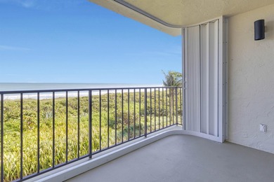 A direct Oceanfront charming 3rd floor Condo awaiting a new