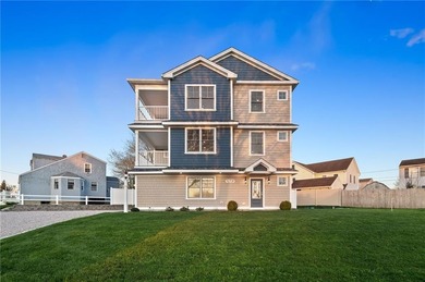 Gorgeous, brand new island retreat! This open floor plan