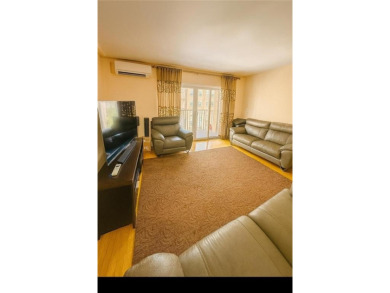 Brighton Beach!!!Beautiful, bright luxury 3BD 2BT ( 1.300sqft)