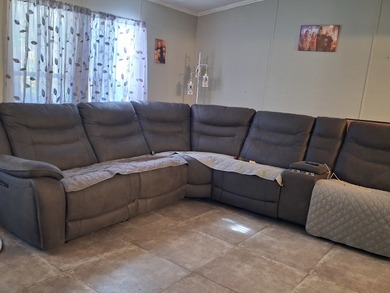 Sunny Acres in Manteno 3 Bedroom 2 bath Freshly painted and New