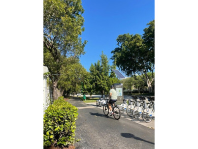 Enjoy Luxury living at Turnberry Village. 3 Beds, 3 Baths, right