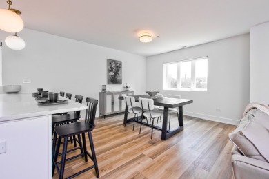 This condo comes with a REDUCED RATE as low as 5.875% (APR 6