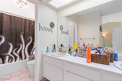 WELCOME TO VILLAGE GREEN TOWNHOMES! POSITIONED IN THE HEART OF