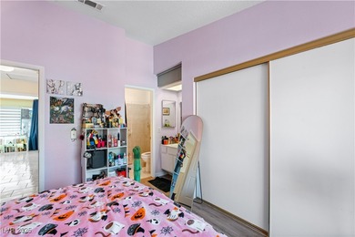 WELCOME TO VILLAGE GREEN TOWNHOMES! POSITIONED IN THE HEART OF