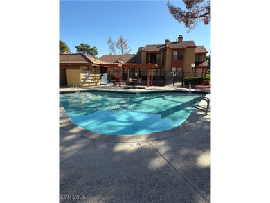 WELCOME TO VILLAGE GREEN TOWNHOMES! POSITIONED IN THE HEART OF