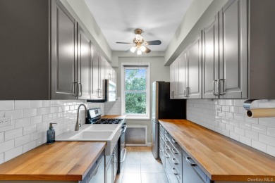 Prime location for commuting on the Metro North. Welcome to Unit