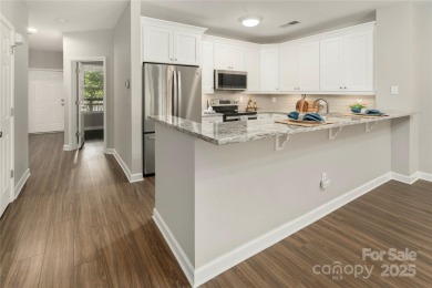 Welcome to this beautifully updated END UNIT in Spinnaker Reach