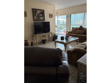 Great opportunity . 2 bedroom 2 bath . Located close to FIU