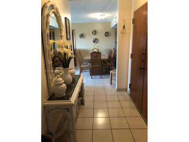 Great opportunity . 2 bedroom 2 bath . Located close to FIU