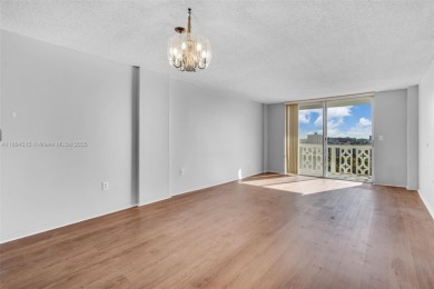 Welcome to Keystone Harbor Club! Spacious 1-bedroom, 1-bath