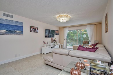 Remodeled 2 /2 with community and city permits. Granit counter